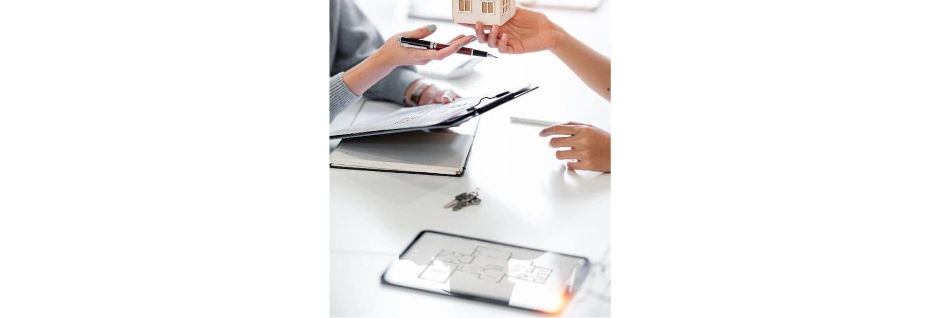 ANAND and ASSOCIATES - Estate agent in Gurgaon