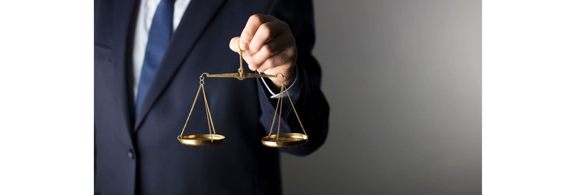 Ritesh Dhir, Advocate- lawyers in Gurgaon
