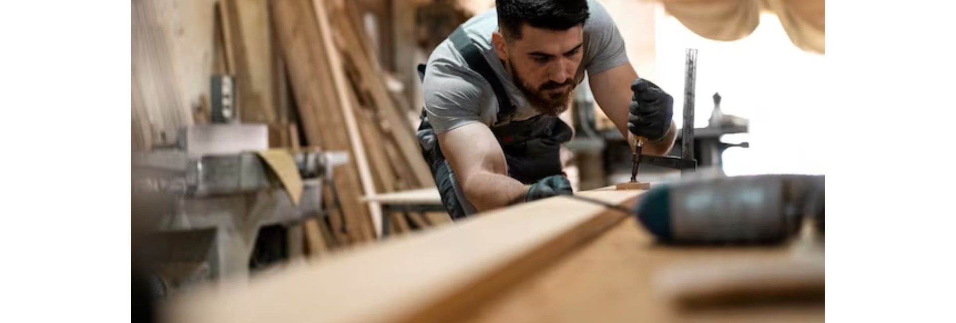 Shahid Bharti Carpenter - Carpenter Contruction