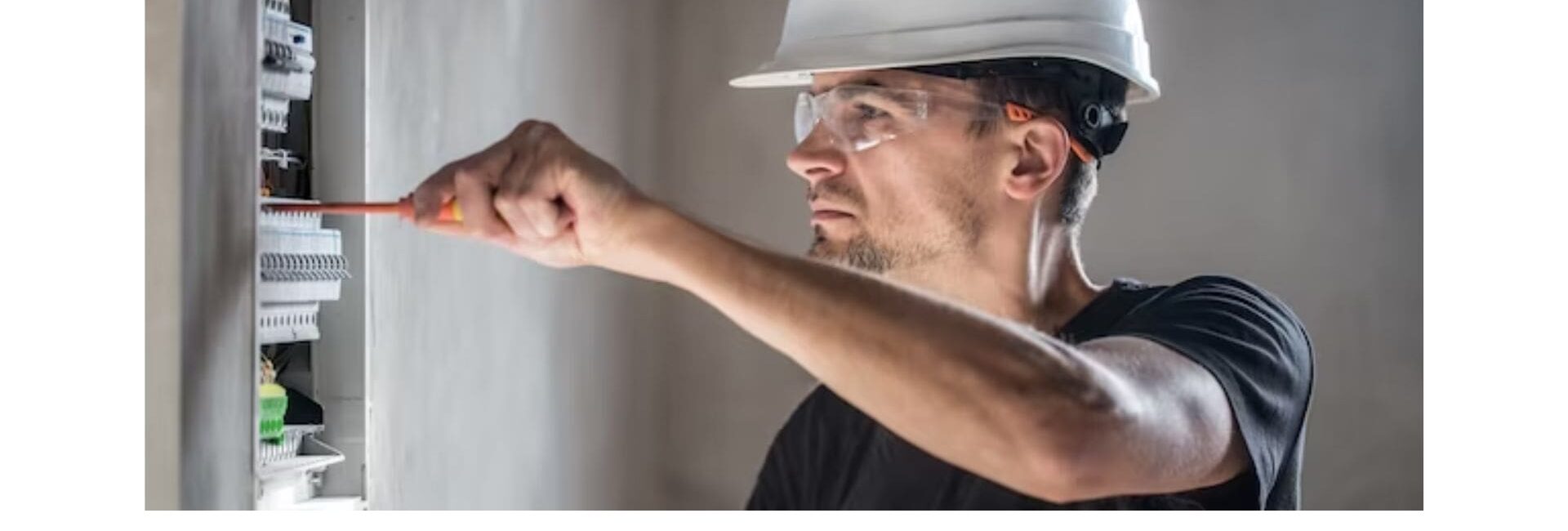 Skytech Electricals - Electricion Service in Gurgaon