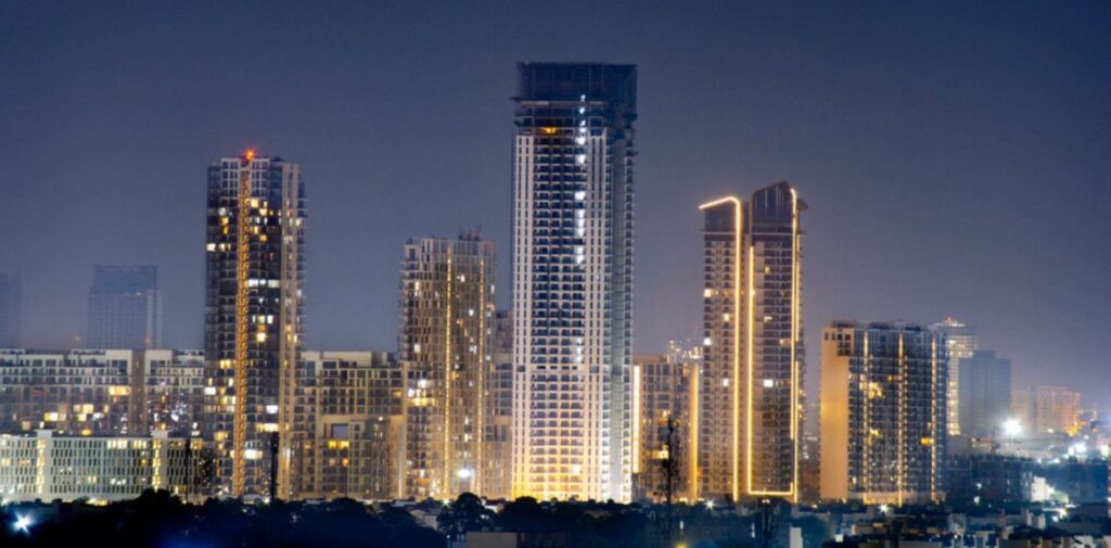 Real-Estate-Market-in-Gurgaon-Current-Trends-Future-Outlook-Current-Trends-in-the-Gurgaon-Real-Estate-Market.jpg