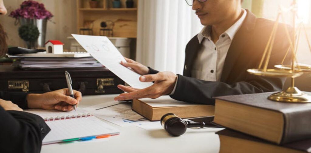 Why-Choose-Our-Legal-Services-in-Gurgaon.jpg