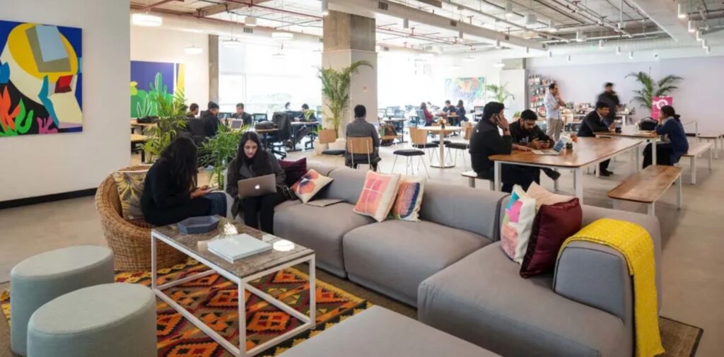 Amenities-and-Networking-Opportunities.