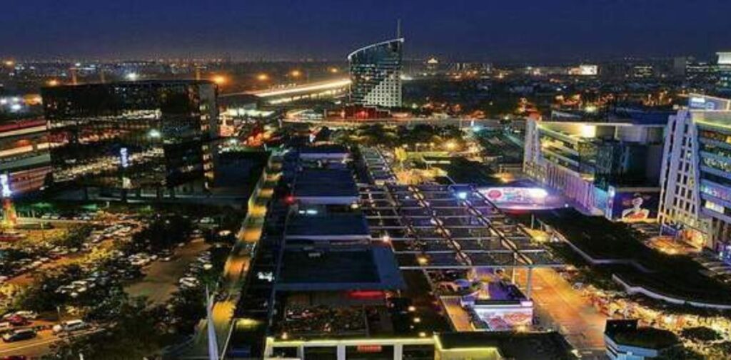 Golf-Course-Road_-A-Premium-Retail-Location.